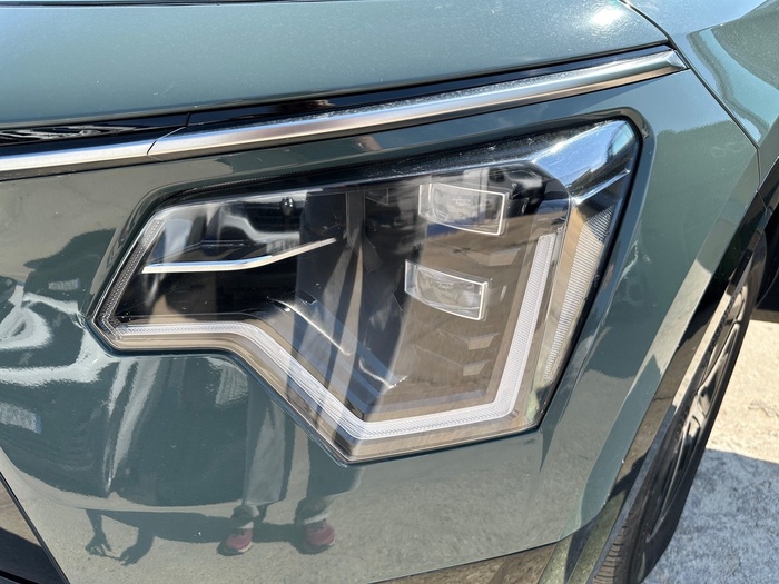 Kia Niro 1.6 GDi HEV Híbrido Drive 104 kW (141 CV) Vehículo usado en Madrid Kia Niro 1.6 GDi HEV Híbrido Drive 104 kW (141 CV) Vehículo usado en Madrid