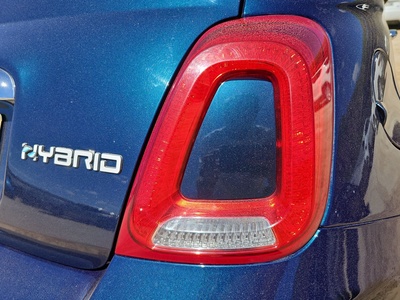 Fiat 500 1.0 Hybrid Dolcevita 51 kW (70 CV) 17 Fiat 500 1.0 Hybrid Dolcevita 51 kW (70 CV) 17