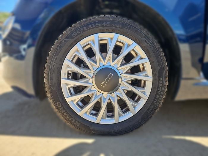 Fiat 500 1.0 Hybrid Dolcevita 51 kW (70 CV) Vehículo usado en Madrid Fiat 500 1.0 Hybrid Dolcevita 51 kW (70 CV) Vehículo usado en Madrid