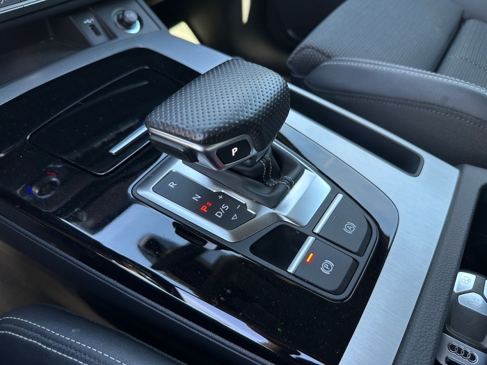 Audi Q5 TFSIe Black Line 55 TFSIe quattro 270 kW (367 CV) S tronic Vehículo usado en Madrid Audi Q5 TFSIe Black Line 55 TFSIe quattro 270 kW (367 CV) S tronic Vehículo usado en Madrid