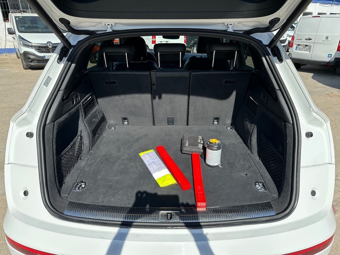 Audi Q5 TFSIe Black Line 55 TFSIe quattro 270 kW (367 CV) S tronic Vehículo usado en Madrid Audi Q5 TFSIe Black Line 55 TFSIe quattro 270 kW (367 CV) S tronic Vehículo usado en Madrid