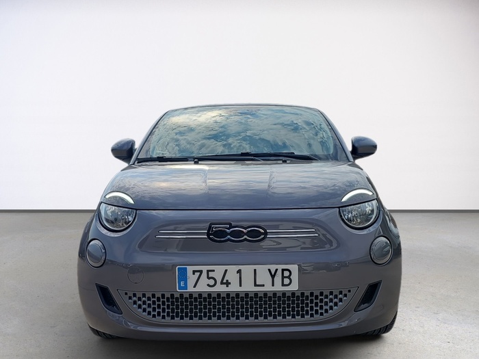 Fiat 500 Electrico 500 Icon Hb 320km 85 kW (118 CV) Vehículo usado en Madrid Fiat 500 Electrico 500 Icon Hb 320km 85 kW (118 CV) Vehículo usado en Madrid
