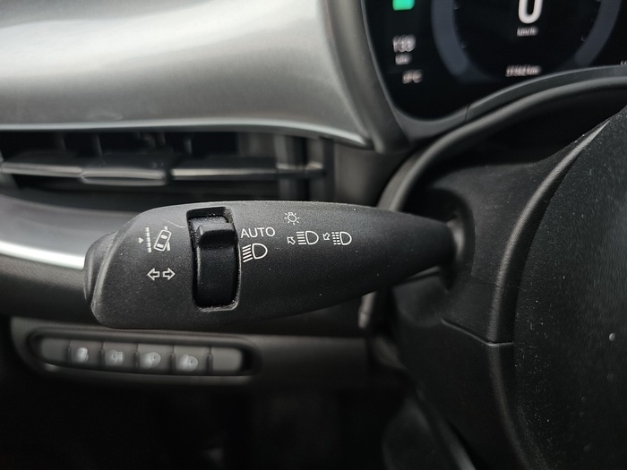 Fiat 500 Electrico 500 Icon Hb 320km 85 kW (118 CV) Vehículo usado en Madrid Fiat 500 Electrico 500 Icon Hb 320km 85 kW (118 CV) Vehículo usado en Madrid