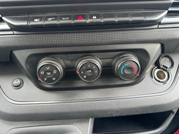 Renault Trafic Furgon L1H1 Blue dCi 81 Kw (110 CV) Vehículo usado en Madrid Renault Trafic Furgon L1H1 Blue dCi 81 Kw (110 CV) Vehículo usado en Madrid