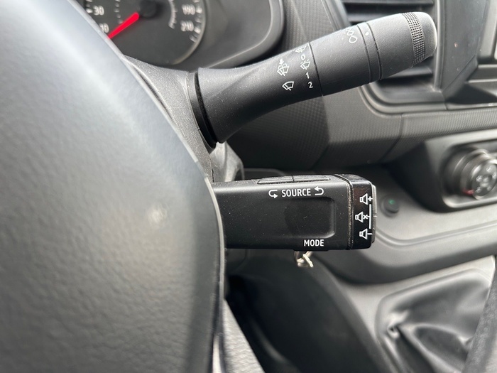 Renault Trafic Furgon L1H1 Blue dCi 81 Kw (110 CV) Vehículo usado en Madrid Renault Trafic Furgon L1H1 Blue dCi 81 Kw (110 CV) Vehículo usado en Madrid