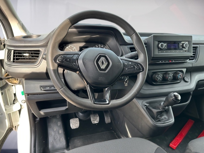 Renault Trafic Furgon L1H1 Blue dCi 81 Kw (110 CV) Vehículo usado en Madrid Renault Trafic Furgon L1H1 Blue dCi 81 Kw (110 CV) Vehículo usado en Madrid