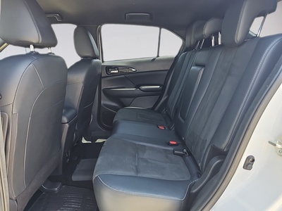 Mitsubishi Eclipse Cross 2.4 PHEV Kaiteki 4WD Auto 138 kW (188 CV) 12 Mitsubishi Eclipse Cross 2.4 PHEV Kaiteki 4WD Auto 138 kW (188 CV) 12