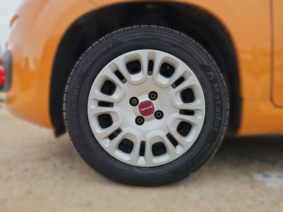 Fiat Panda 1.0 Hybrid GSE 51 kW (70 CV) 13 Fiat Panda 1.0 Hybrid GSE 51 kW (70 CV) 13