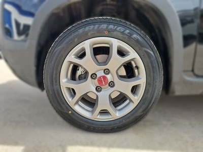 Fiat Panda 1.0 Gse City Cross 51 kW (70 CV) 13 Fiat Panda 1.0 Gse City Cross 51 kW (70 CV) 13