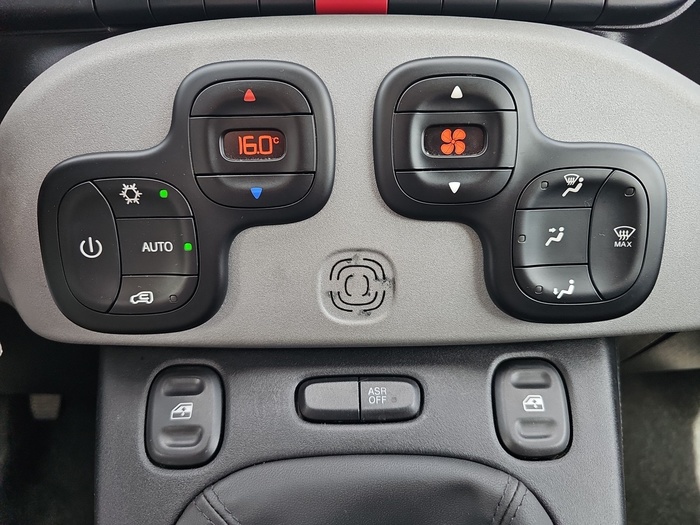 Fiat Panda 1.0 Gse City Cross 51 kW (70 CV) Vehículo usado en Madrid Fiat Panda 1.0 Gse City Cross 51 kW (70 CV) Vehículo usado en Madrid