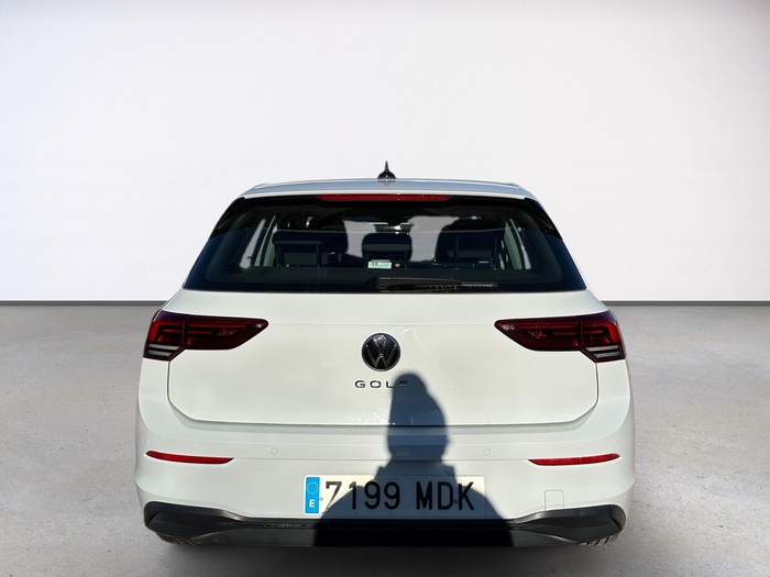 Volkswagen Golf Life 1.5 TSI 96 kW (130 CV) Vehículo usado en Madrid Volkswagen Golf Life 1.5 TSI 96 kW (130 CV) Vehículo usado en Madrid