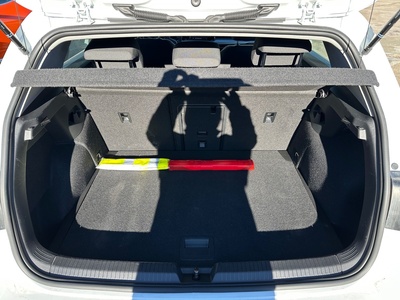 Volkswagen Golf Life 1.5 TSI 96 kW (130 CV) 6 Volkswagen Golf Life 1.5 TSI 96 kW (130 CV) 6