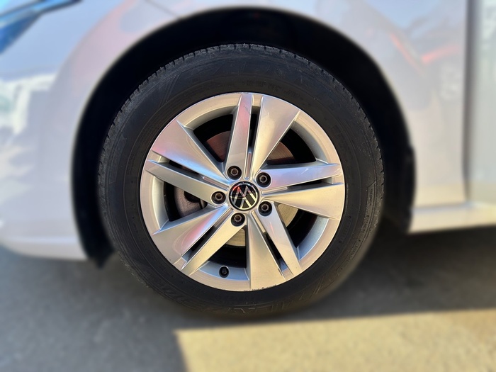 Volkswagen Golf Life 1.5 TSI 96 kW (130 CV) Vehículo usado en Madrid Volkswagen Golf Life 1.5 TSI 96 kW (130 CV) Vehículo usado en Madrid