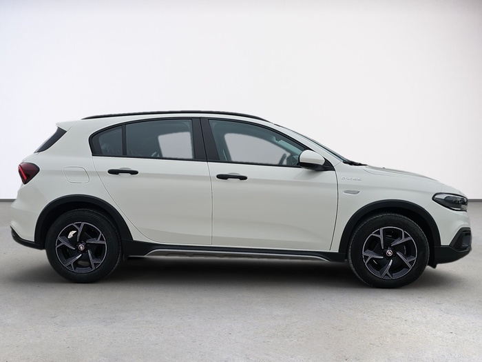 Fiat Tipo 1.0 City Cross 74 kW (101 CV) Vehículo usado en Madrid Fiat Tipo 1.0 City Cross 74 kW (101 CV) Vehículo usado en Madrid