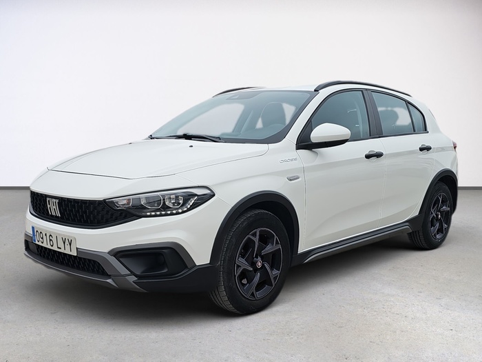 Fiat Tipo 1.0 City Cross 74 kW (101 CV) Vehículo usado en Madrid Fiat Tipo 1.0 City Cross 74 kW (101 CV) Vehículo usado en Madrid