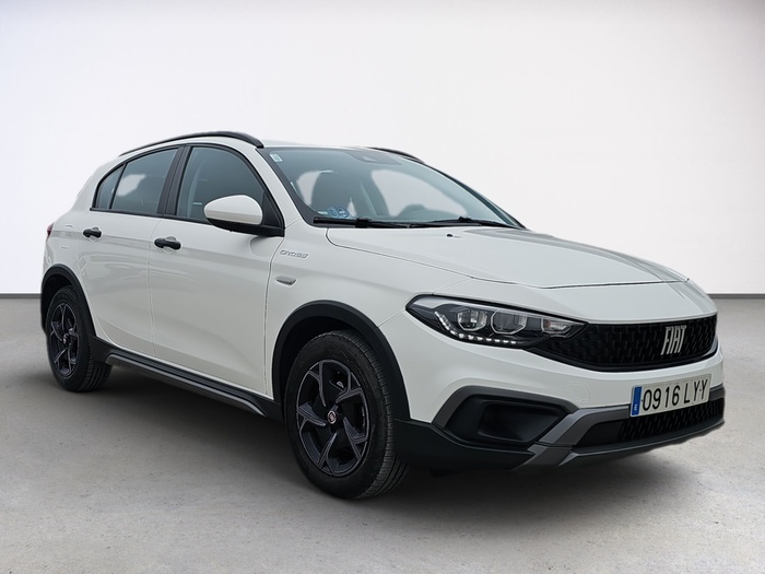 Fiat Tipo 1.0 City Cross 74 kW (101 CV) Vehículo usado en Madrid Fiat Tipo 1.0 City Cross 74 kW (101 CV) Vehículo usado en Madrid