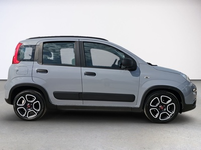 Fiat Panda 1.0 Hybrid GSE City Life 51 kW (70 CV) 4 Fiat Panda 1.0 Hybrid GSE City Life 51 kW (70 CV) 4