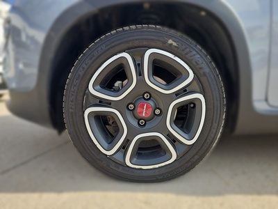 Fiat Panda 1.0 Hybrid GSE City Life 51 kW (70 CV) 13 Fiat Panda 1.0 Hybrid GSE City Life 51 kW (70 CV) 13