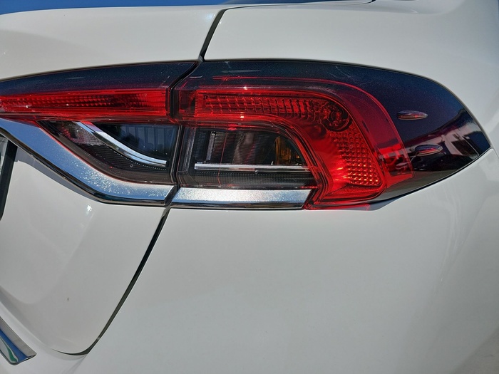 Toyota Corolla Sedan 1.5 125 Active 92 kW (125 Cv) Vehículo usado en Madrid Toyota Corolla Sedan 1.5 125 Active 92 kW (125 Cv) Vehículo usado en Madrid