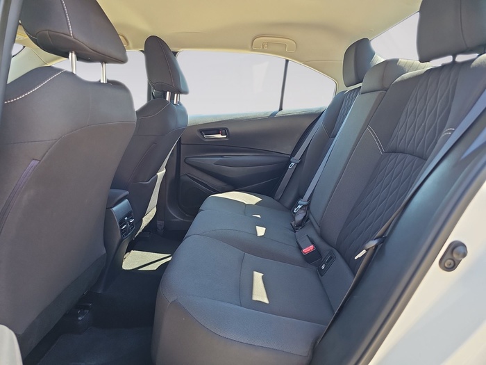 Toyota Corolla Sedan 1.5 125 Active 92 kW (125 Cv) Vehículo usado en Madrid Toyota Corolla Sedan 1.5 125 Active 92 kW (125 Cv) Vehículo usado en Madrid