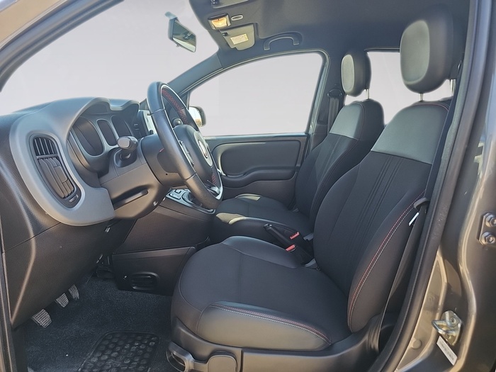 Fiat Panda 1.0 Hybrid Gse Sport 51 kW (70 CV) Vehículo usado en Madrid Fiat Panda 1.0 Hybrid Gse Sport 51 kW (70 CV) Vehículo usado en Madrid