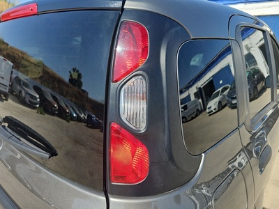 Fiat Panda 1.0 Hybrid Gse Sport 51 kW (70 CV) 17 Fiat Panda 1.0 Hybrid Gse Sport 51 kW (70 CV) 17