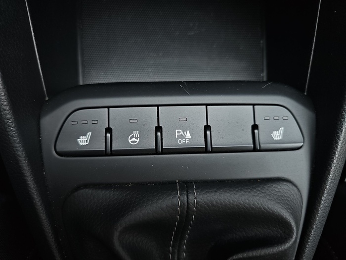 Kia Stonic 1.2 DPi Drive 62 kW (84 CV) Vehículo usado en Madrid Kia Stonic 1.2 DPi Drive 62 kW (84 CV) Vehículo usado en Madrid