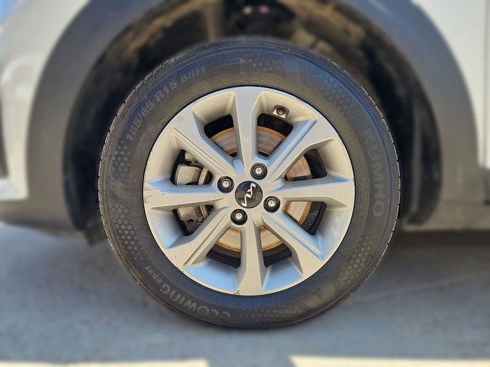 Kia Stonic 1.2 DPi Drive 62 kW (84 CV) Vehículo usado en Madrid Kia Stonic 1.2 DPi Drive 62 kW (84 CV) Vehículo usado en Madrid