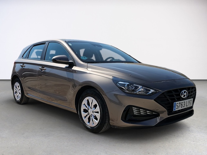 Hyundai i30 1.5 DPI Klass SLX 81 kW (110 CV) Vehículo usado en Madrid Hyundai i30 1.5 DPI Klass SLX 81 kW (110 CV) Vehículo usado en Madrid