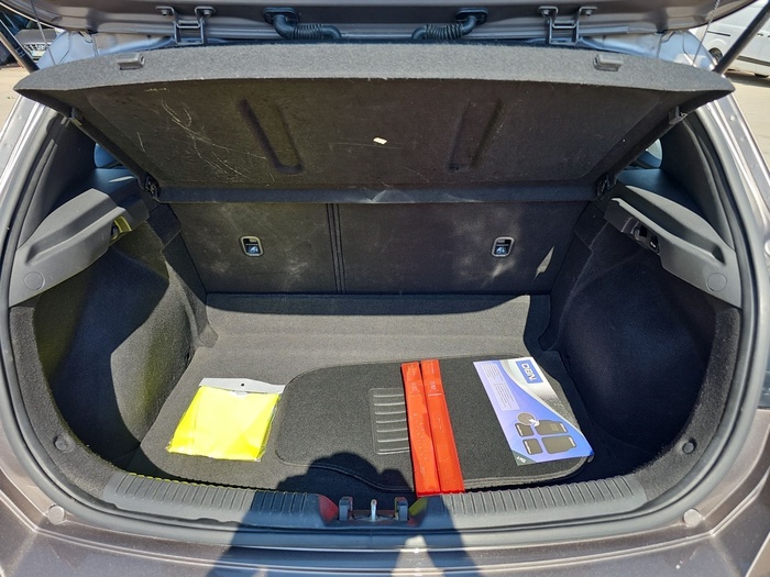 Hyundai i30 1.5 DPI Klass SLX 81 kW (110 CV) Vehículo usado en Madrid Hyundai i30 1.5 DPI Klass SLX 81 kW (110 CV) Vehículo usado en Madrid