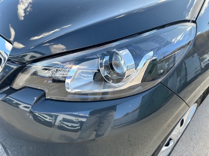 Peugeot 108 1.0 VTi Active 53 kW (72 CV) Vehículo usado en Madrid Peugeot 108 1.0 VTi Active 53 kW (72 CV) Vehículo usado en Madrid