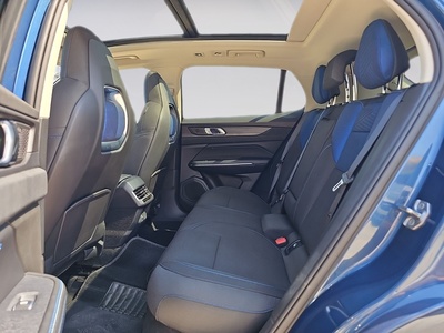 Lynk & Co 01 1.5 PHEV 192 kW (261 CV) 12 Lynk & Co 01 1.5 PHEV 192 kW (261 CV) 12