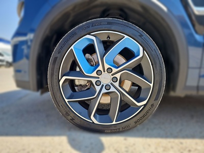 Lynk & Co 01 1.5 PHEV 192 kW (261 CV) 13 Lynk & Co 01 1.5 PHEV 192 kW (261 CV) 13