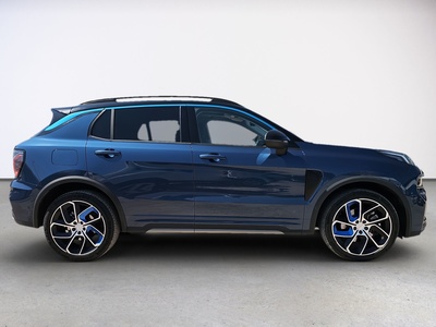 Lynk & Co 01 1.5 PHEV 192 kW (261 CV) 4 Lynk & Co 01 1.5 PHEV 192 kW (261 CV) 4