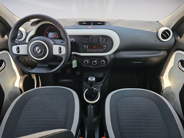 Renault TWINGO 1.0 48 kW (65 CV) Vehículo usado en Madrid Renault TWINGO 1.0 48 kW (65 CV) Vehículo usado en Madrid