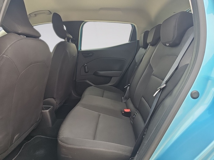 Renault Clio Business TCe 66 kW (90 CV) Vehículo usado en Madrid Renault Clio Business TCe 66 kW (90 CV) Vehículo usado en Madrid