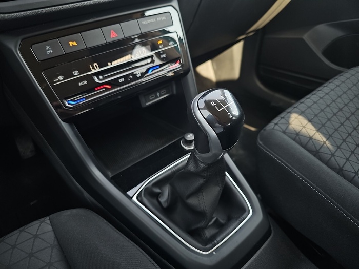 Volkswagen T-Cross Advance 1.0 TSI 70 kW (95 CV) Vehículo usado en Madrid Volkswagen T-Cross Advance 1.0 TSI 70 kW (95 CV) Vehículo usado en Madrid