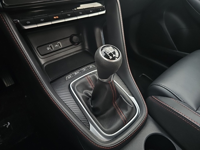 MG ZS 1.5 Comfort 78 kW (106 CV) Vehículo usado en Madrid MG ZS 1.5 Comfort 78 kW (106 CV) Vehículo usado en Madrid