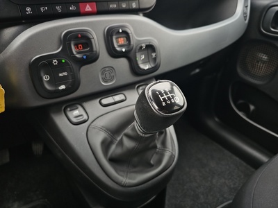 Fiat Panda 1.0 Hybrid Gse Sport 51 kW (70 CV) 14 Fiat Panda 1.0 Hybrid Gse Sport 51 kW (70 CV) 14