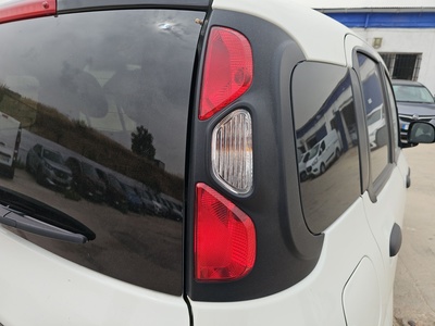 Fiat Panda 1.0 Hybrid Gse Sport 51 kW (70 CV) 17 Fiat Panda 1.0 Hybrid Gse Sport 51 kW (70 CV) 17