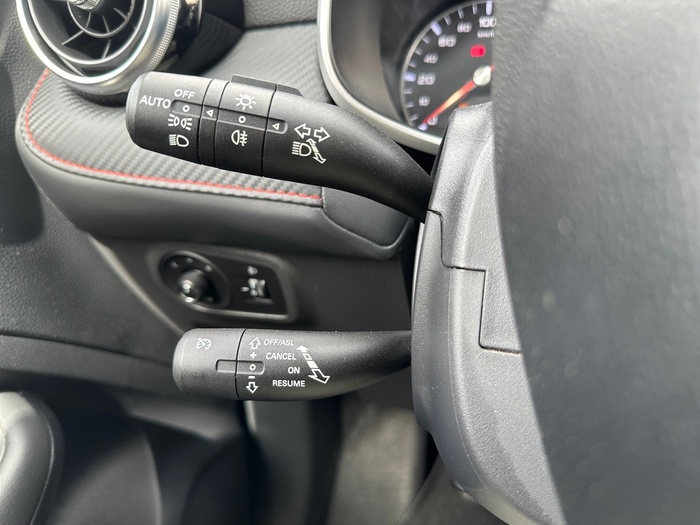 MG ZS 1.5 Comfort 78 kW (106 CV) Vehículo usado en Madrid MG ZS 1.5 Comfort 78 kW (106 CV) Vehículo usado en Madrid