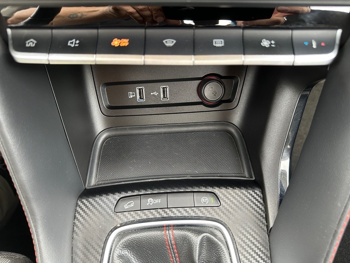 MG ZS 1.5 Comfort 78 kW (106 CV) Vehículo usado en Madrid MG ZS 1.5 Comfort 78 kW (106 CV) Vehículo usado en Madrid