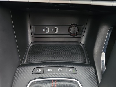 MG ZS 1.5 Comfort 78 kW (106 CV) 20 MG ZS 1.5 Comfort 78 kW (106 CV) 20