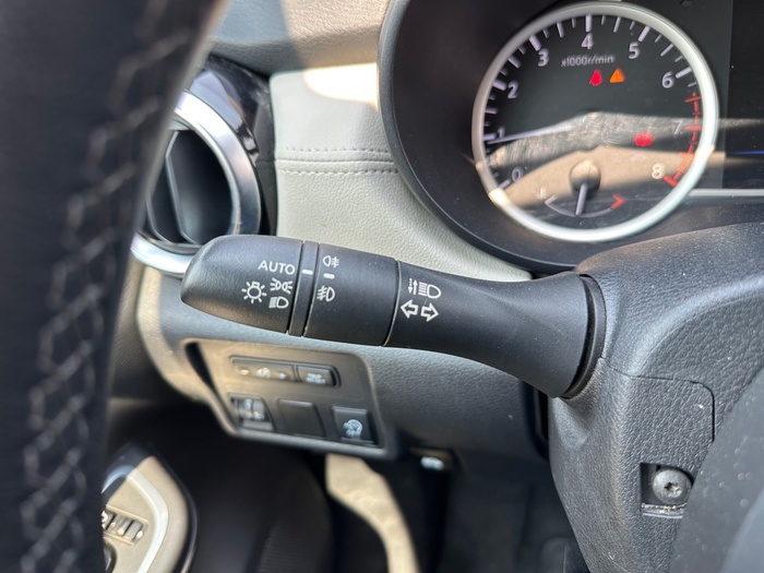 Nissan Micra IG-T 92 Acenta Sprint 68 kW (92 CV) Vehículo usado en Madrid Nissan Micra IG-T 92 Acenta Sprint 68 kW (92 CV) Vehículo usado en Madrid