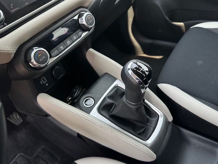 Nissan Micra IG-T 92 Acenta Sprint 68 kW (92 CV) Vehículo usado en Madrid Nissan Micra IG-T 92 Acenta Sprint 68 kW (92 CV) Vehículo usado en Madrid