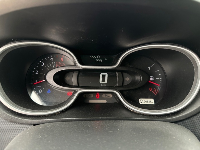 Renault Trafic Furgon 27 L1H1 Energy Blue dCi 88 kW (120 CV) Vehículo usado en Madrid Renault Trafic Furgon 27 L1H1 Energy Blue dCi 88 kW (120 CV) Vehículo usado en Madrid