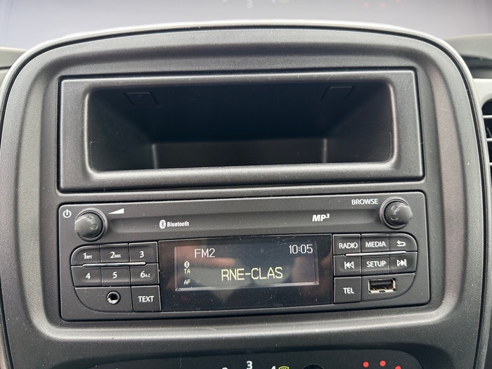 Renault Trafic Furgon 27 L1H1 Energy Blue dCi 88 kW (120 CV) Vehículo usado en Madrid Renault Trafic Furgon 27 L1H1 Energy Blue dCi 88 kW (120 CV) Vehículo usado en Madrid