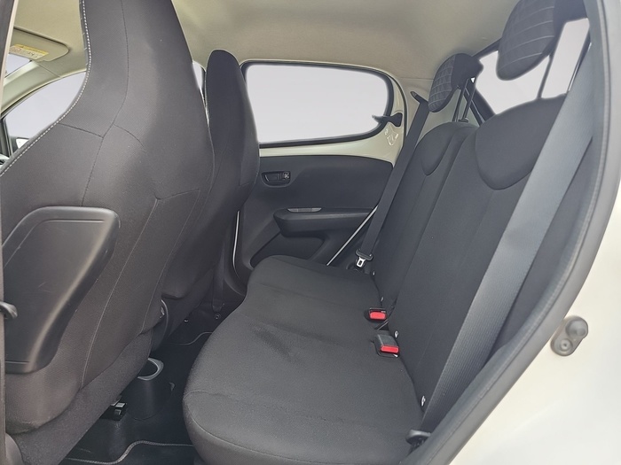 Peugeot 108 1.0 VTi Active 53 kW (72 CV) Vehículo usado en Madrid Peugeot 108 1.0 VTi Active 53 kW (72 CV) Vehículo usado en Madrid