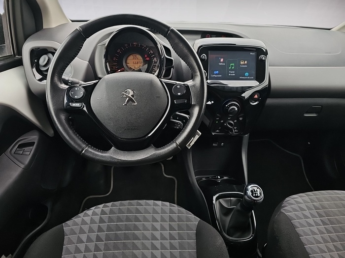 Peugeot 108 1.0 VTi Active 53 kW (72 CV) Vehículo usado en Madrid Peugeot 108 1.0 VTi Active 53 kW (72 CV) Vehículo usado en Madrid