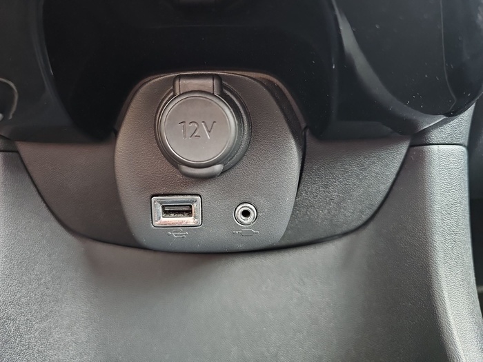 Peugeot 108 1.0 VTi Active 53 kW (72 CV) Vehículo usado en Madrid Peugeot 108 1.0 VTi Active 53 kW (72 CV) Vehículo usado en Madrid